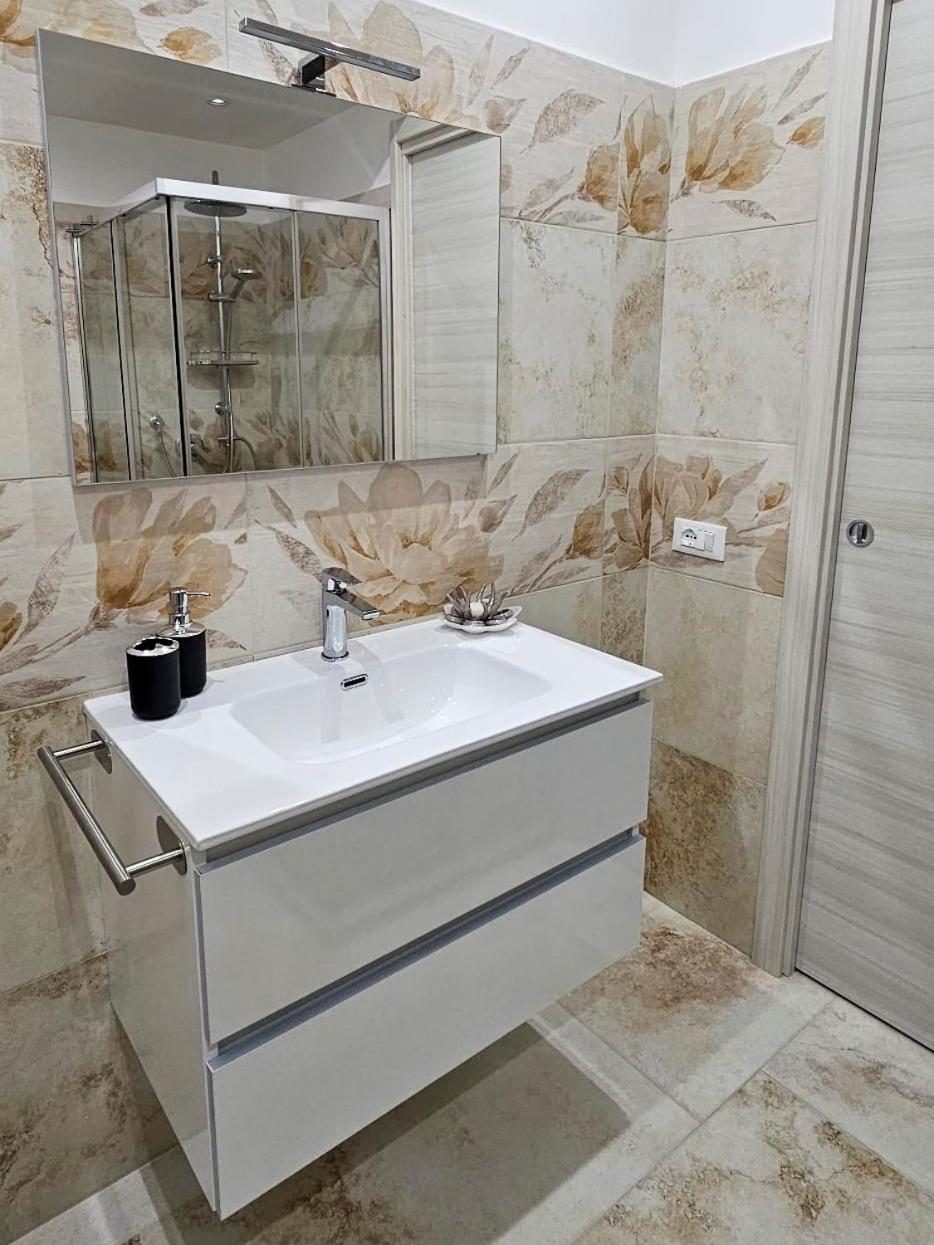 Aphrodite'S Apartment Ad Aspra Bagheria Extérieur photo